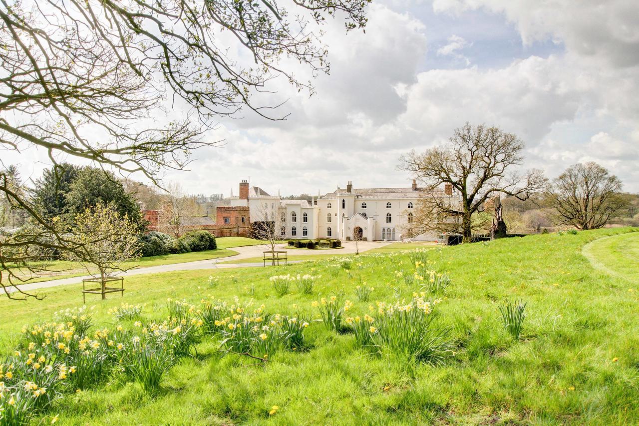 The North Wing - Combermere Abbey Bed & Breakfast Whitchurch  Exterior photo